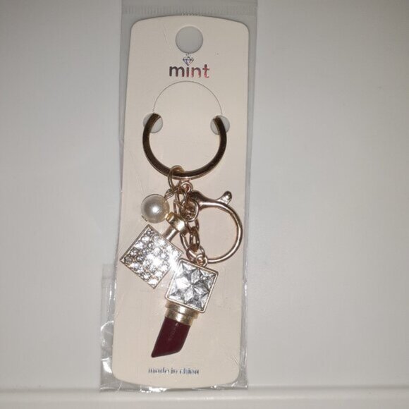 Mint Accessories - Lipstick & Diamond Keychain